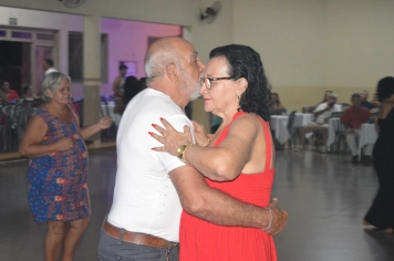 Foto - Baile da Melhor Idade Mês das Mulheres
