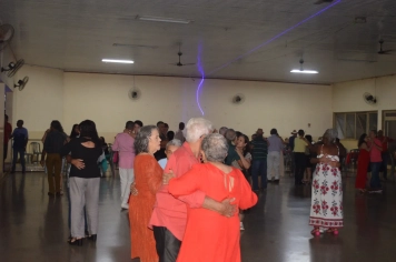 Foto - Baile da Melhor Idade Páscoa 