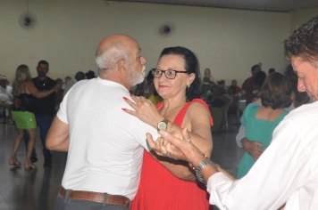 Foto - Baile da Melhor Idade Mês das Mulheres