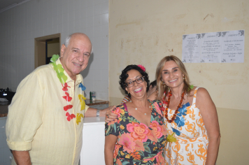 Foto relacionada - Baile Havaiano da melhor idade traz a onda tropical para Guaíra