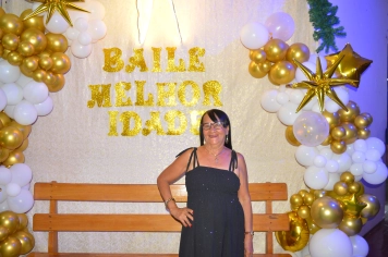 Foto relacionada - Guaíra coroa a elegância da maturidade em noite de glamour e alegria