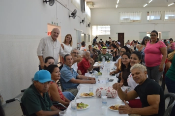 Foto - Festiva de fim de ano no Fundo Social