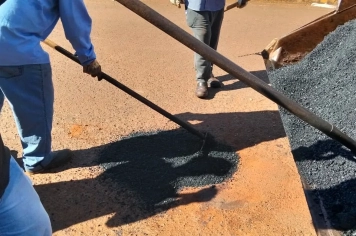 Operação Tapa-Buracos retoma trabalhos intensos na cidade, após período de chuvas