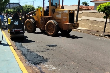 Prefeitura de Guaíra reforça manutenção asfáltica e orienta uso do 