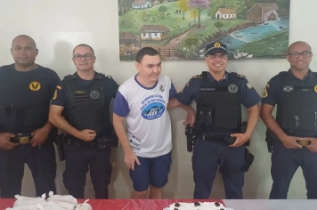 GCM de Guaíra faz surpresa especial no aniversário de 36 anos de fã