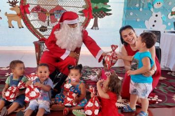Usina Guaíra leva Papai Noel, presentes e diversão para CEIs e CEMEIS