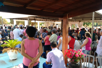 Cemitério se prepara para o Dia das Mães