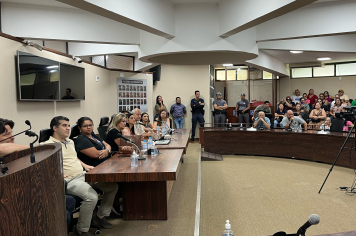 COMUNICADO AOS PAIS E RESPONSÁVEIS DOS ALUNOS DA EMEF “PROFª VICENCINA AP. VACCARO MORSOLETO”