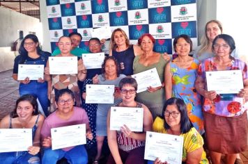 Fundo Social de Solidariedade qualifica e dá confiança para mulheres de Guaíra