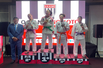 Julya Borges, atleta do projeto de judô da Prefeitura, conquista o ouro na Copa Ajinomoto