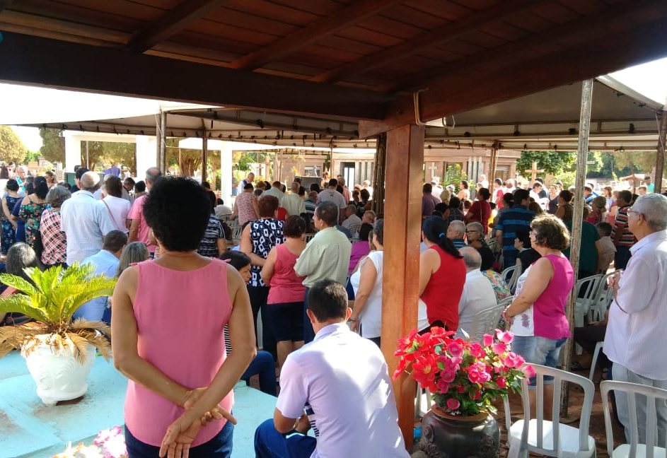 Cemitério se prepara para o Dia das Mães com horário estendido