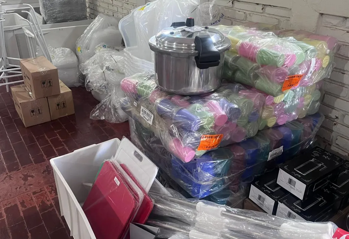 Prefeitura de Guaíra investe em utensílios para garantir melhores condições de trabalho nas cozinhas escolares 