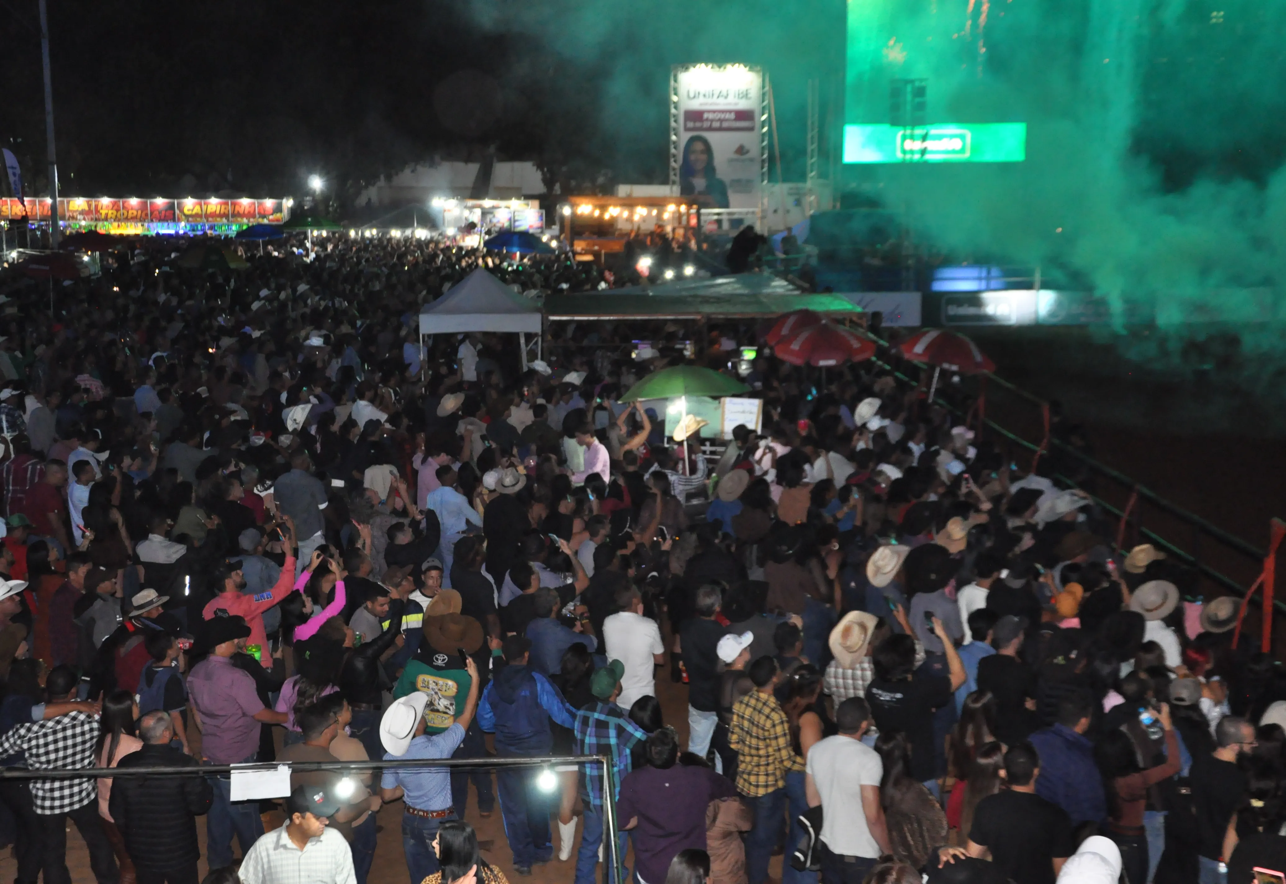 Show de Eduardo Costa agita Guaíra