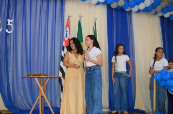 Foto relacionada - Guaíra celebra com alegria as crianças que se formam