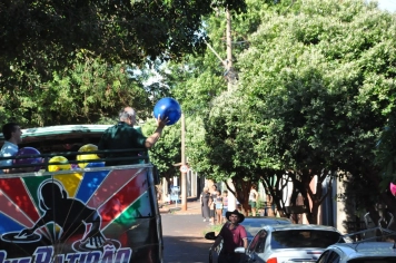 Foto - Distribui Bolas