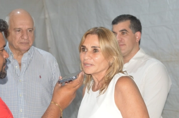 Foto relacionada - Luzes do Natal Encantado iluminaram os corações de Guaíra