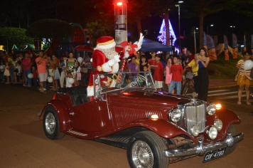 Luzes do Natal Encantado iluminaram os corações de Guaíra