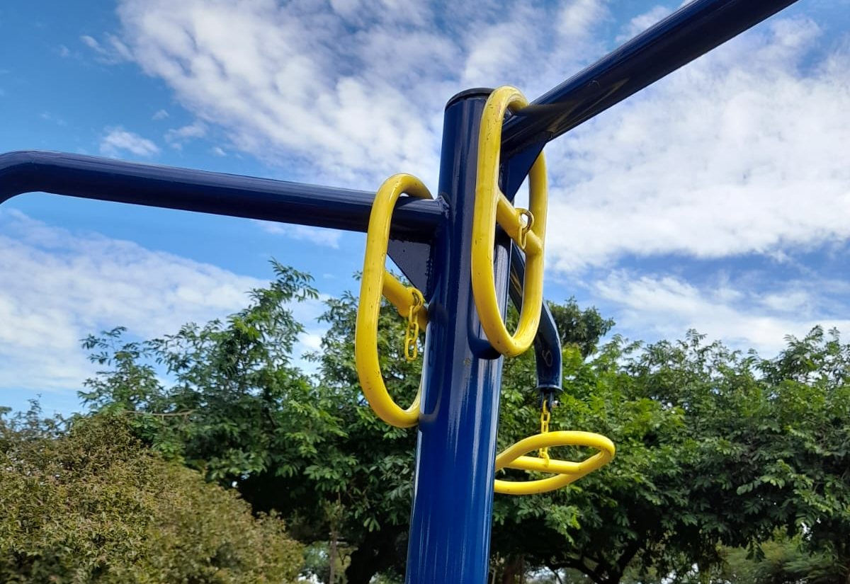 Vandalismo compromete academia ao ar livre na Praça do Aniceto 