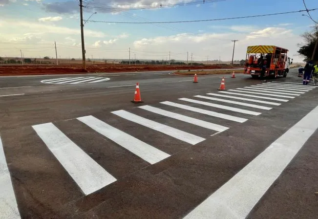 Novas restrições de tráfego de caminhões na Avenida Lions Clube 