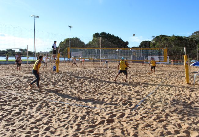 Prefeitura vai trocar areia de quadras do parque