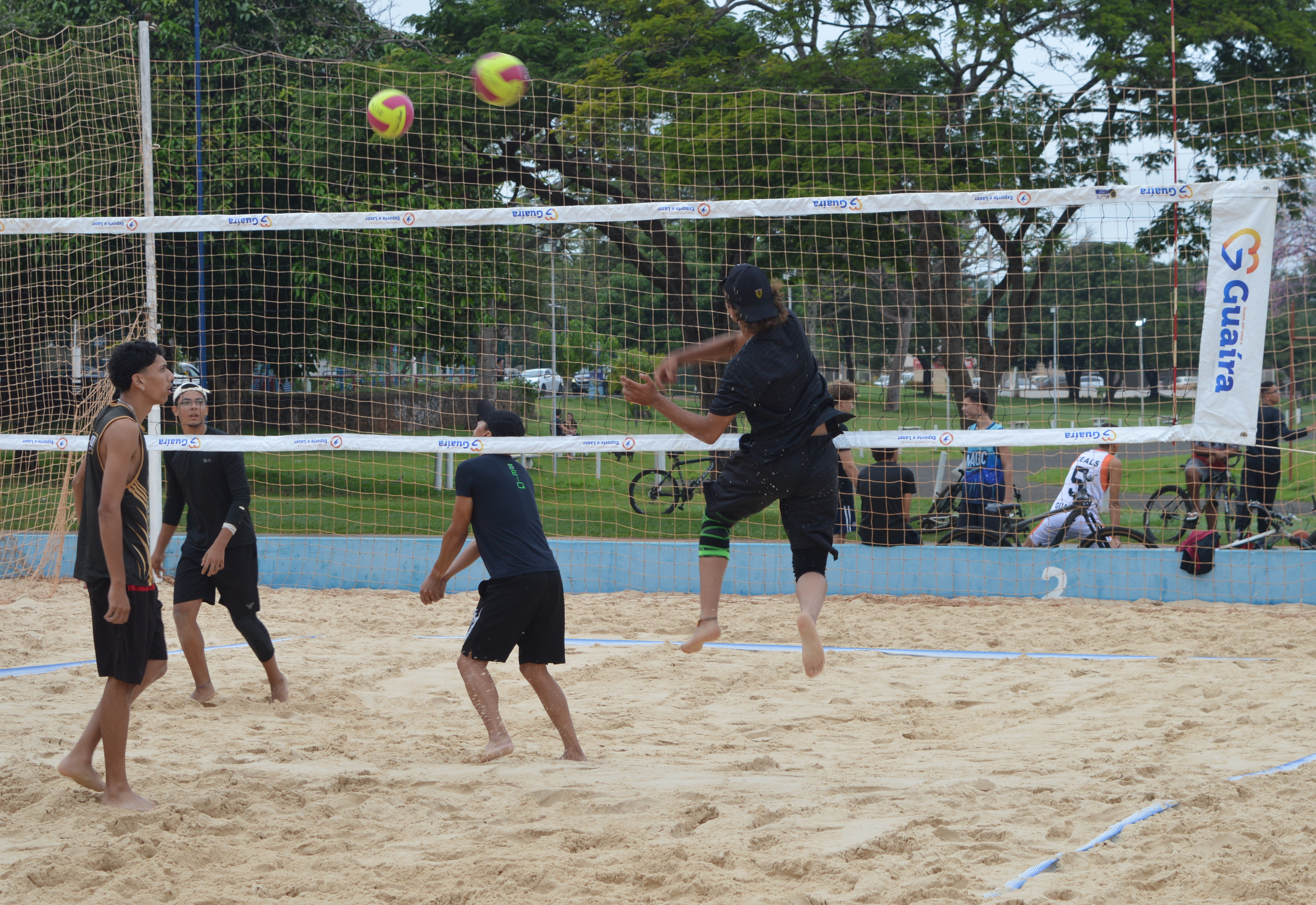 Vôlei de Praia anima fim de semana em Guaíra